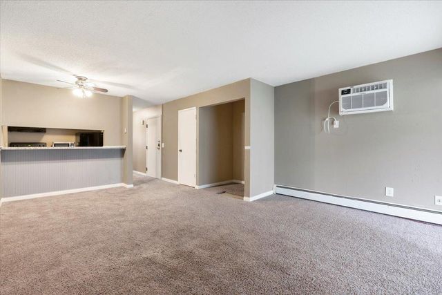 12840 Nicollet Avenue 302, Burnsville, MN 55337