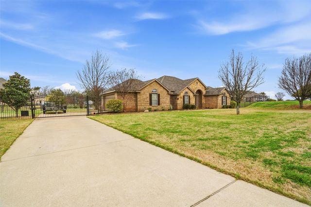 4008 Glenwood Drive, Joshua, TX 76058