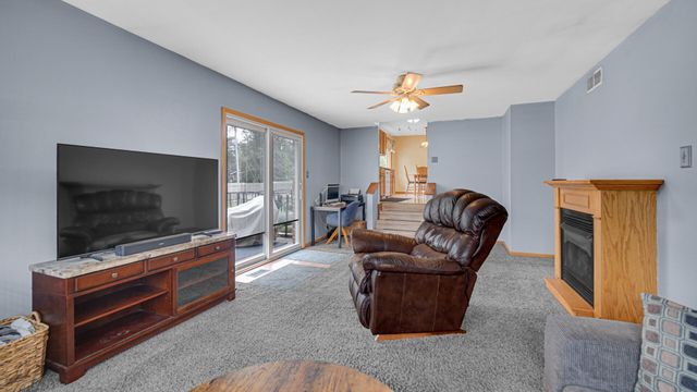 329 Dogwood Street NW, Demotte, IN 46310
