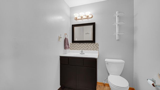 329 Dogwood Street NW, Demotte, IN 46310
