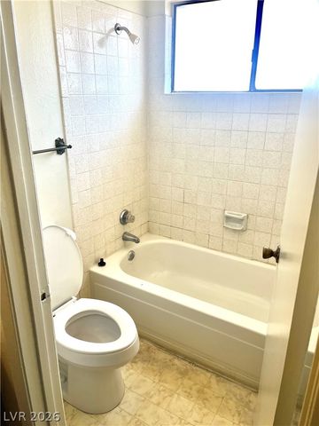 3708 Scuba Circle C, Las Vegas, NV 89108