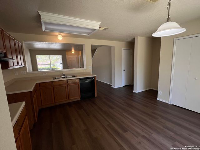 10118 Figaro, San Antonio, TX 78251