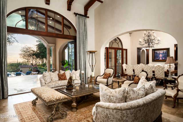 10955 E FEATHERSONG Lane, Scottsdale, AZ 85255