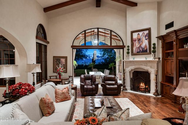 10955 E FEATHERSONG Lane, Scottsdale, AZ 85255