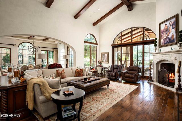 10955 E FEATHERSONG Lane, Scottsdale, AZ 85255