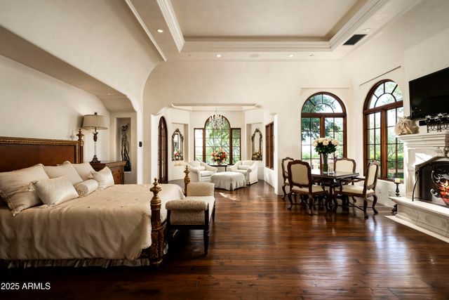 10955 E FEATHERSONG Lane, Scottsdale, AZ 85255