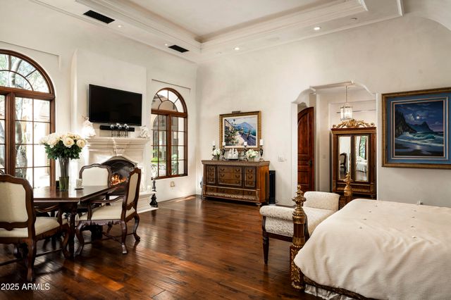 10955 E FEATHERSONG Lane, Scottsdale, AZ 85255