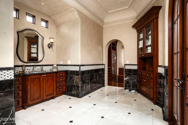 10955 E FEATHERSONG Lane, Scottsdale, AZ 85255