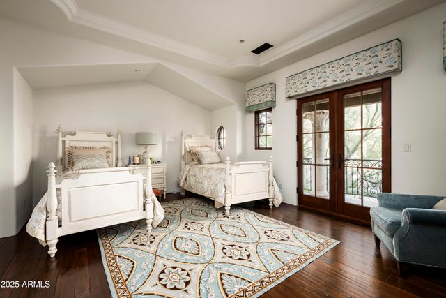 10955 E FEATHERSONG Lane, Scottsdale, AZ 85255