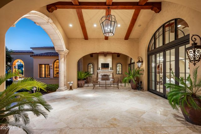 10955 E FEATHERSONG Lane, Scottsdale, AZ 85255