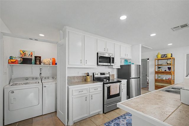 206 19th Street, Dickinson, TX 77539