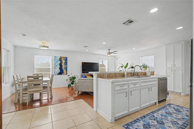 206 19th Street, Dickinson, TX 77539