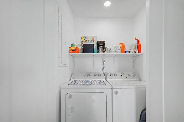 206 19th Street, Dickinson, TX 77539