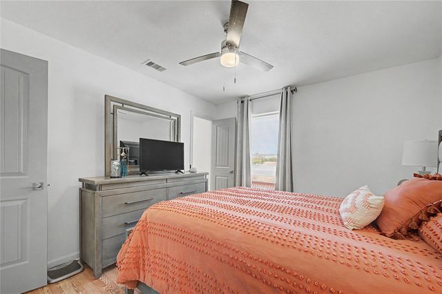 206 19th Street, Dickinson, TX 77539