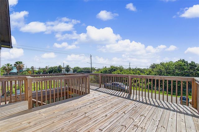 206 19th Street, Dickinson, TX 77539