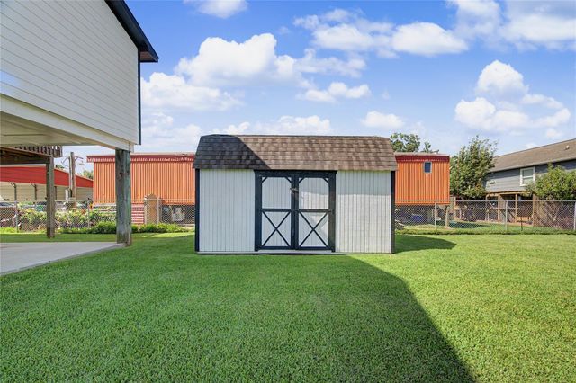 206 19th Street, Dickinson, TX 77539