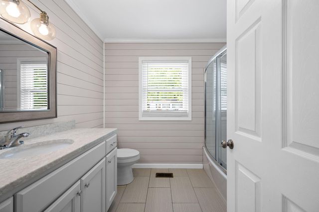 8329 Iris Road, Chattanooga, TN 37421