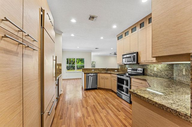 11175 Winding Pearl Way, Wellington, FL 33414