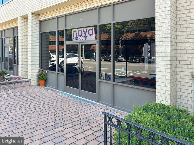 8001 FORBES PL, Springfield, VA 22151