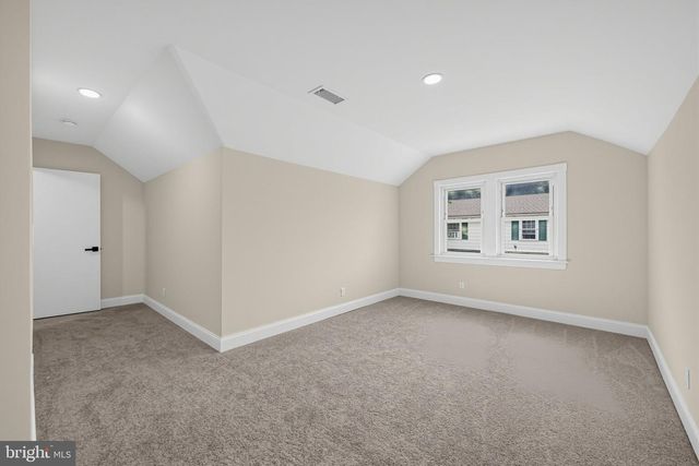 2 PERSHING AVE, Ewing, NJ 08618
