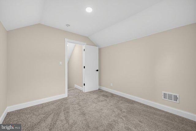 2 PERSHING AVE, Ewing, NJ 08618