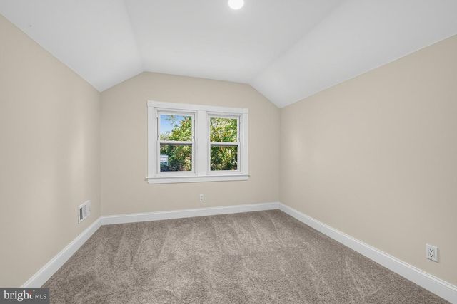 2 PERSHING AVE, Ewing, NJ 08618