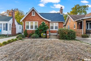 1929 S WALNUT Street, Springfield, IL 62704