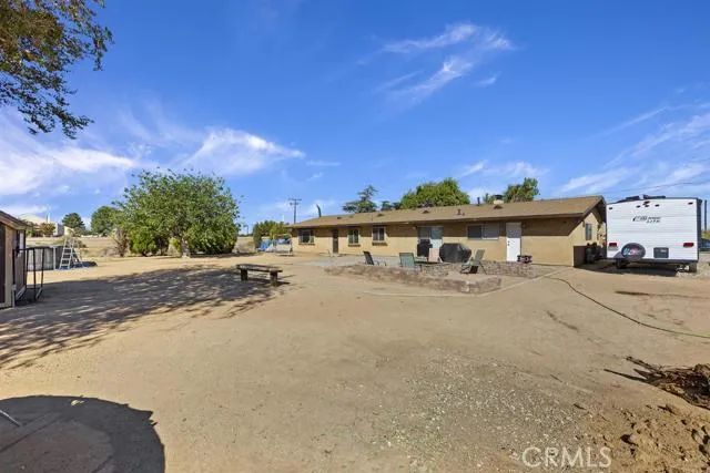 21775 Sioux Road, Apple Valley, CA 92308