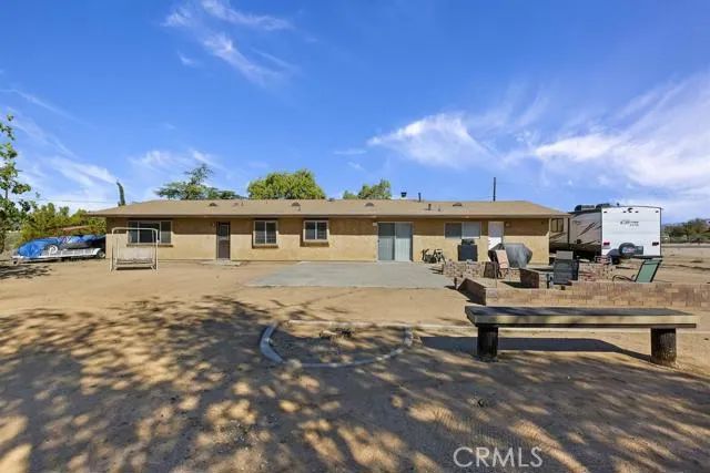21775 Sioux Road, Apple Valley, CA 92308