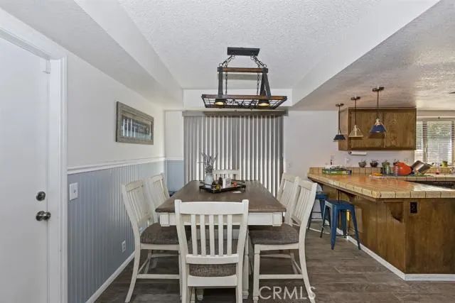 21775 Sioux Road, Apple Valley, CA 92308