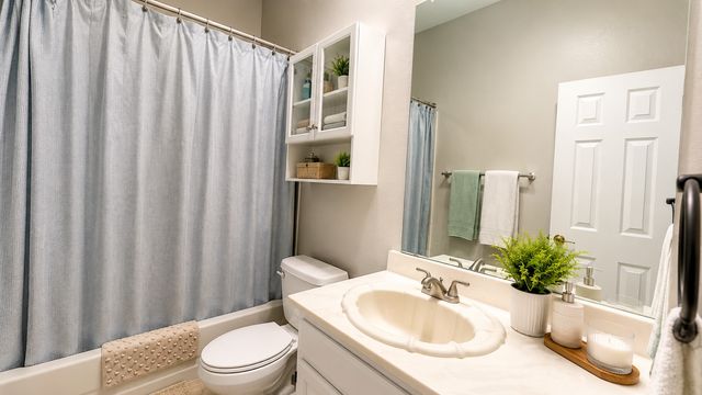 8708 Wellington Road, Irving, TX 75063