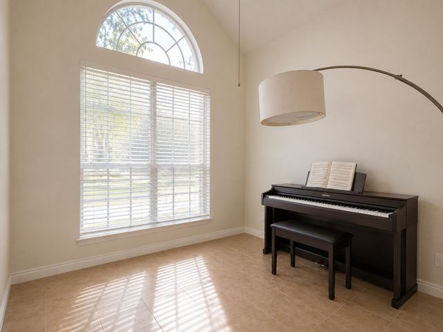 8708 Wellington Road, Irving, TX 75063
