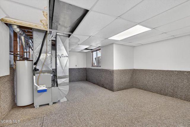 1957 Carvelle Drive, Northwood, OH 43619