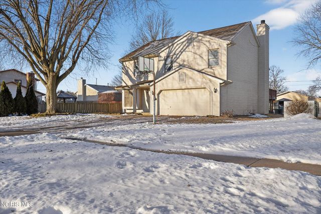 1957 Carvelle Drive, Northwood, OH 43619