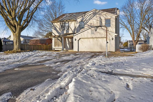 1957 Carvelle Drive, Northwood, OH 43619