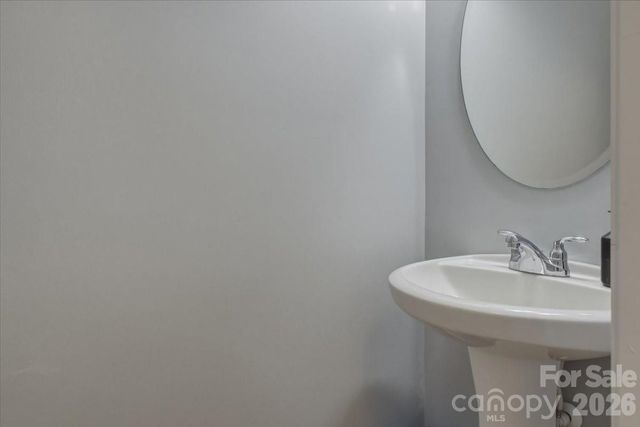 1505 Forest Pointe Lane, Gastonia, NC 28056