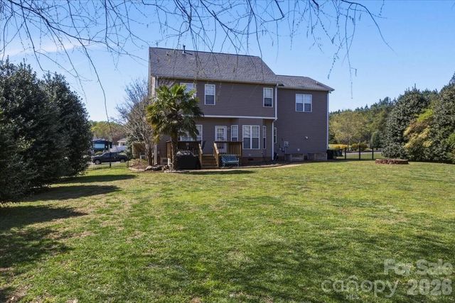 1505 Forest Pointe Lane, Gastonia, NC 28056