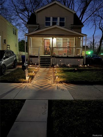 20059 Yacama, Highland Park, MI 48203