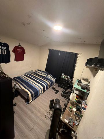 20059 Yacama, Highland Park, MI 48203