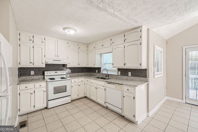 849 Ridge Avenue, Stone Mountain, GA 30083