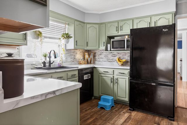 986 Woodland Rd., Mansfield, OH 44907