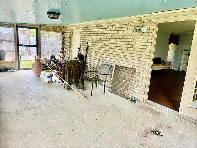 308 IRIS PARK Drive, Pineville, LA 71360