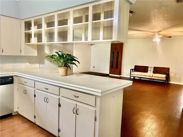 308 IRIS PARK Drive, Pineville, LA 71360