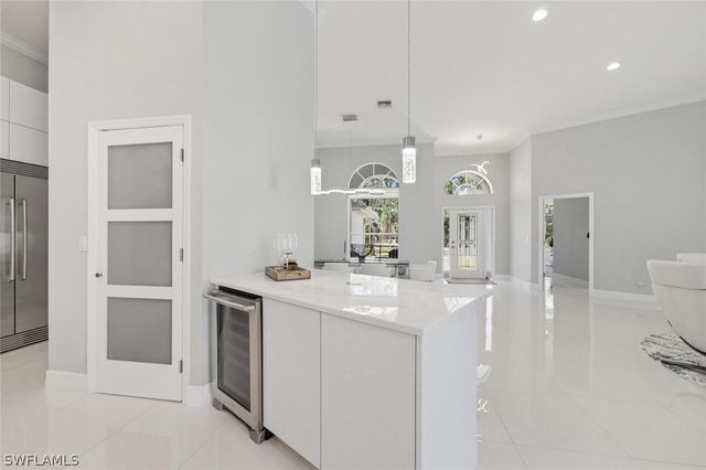 1520 Oakes BLVD, Naples, FL 34119