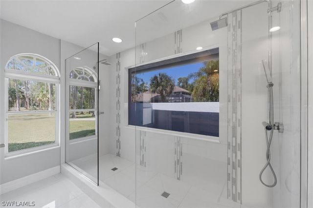 1520 Oakes BLVD, Naples, FL 34119