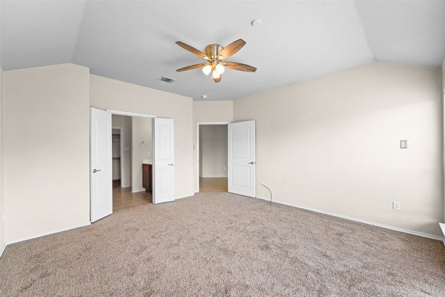 2023 Sterling Gate Drive, Heartland, TX 75126