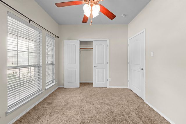 2023 Sterling Gate Drive, Heartland, TX 75126
