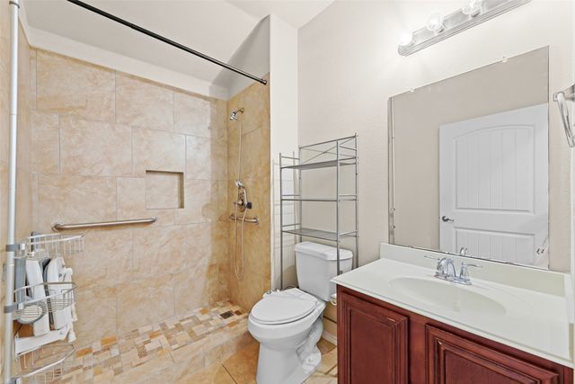 2023 Sterling Gate Drive, Heartland, TX 75126