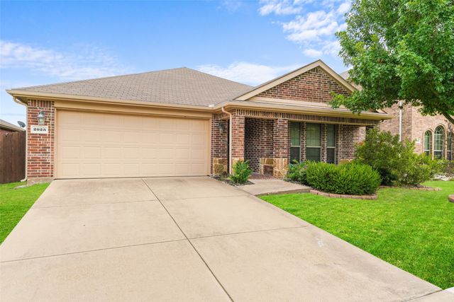 2023 Sterling Gate Drive, Heartland, TX 75126