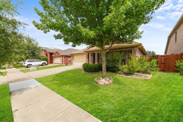 2023 Sterling Gate Drive, Heartland, TX 75126